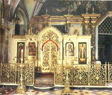 Придел во имя Святителя Иоасафа, епископа Белгородского в Трапезном храме Преподобного Сергия.
