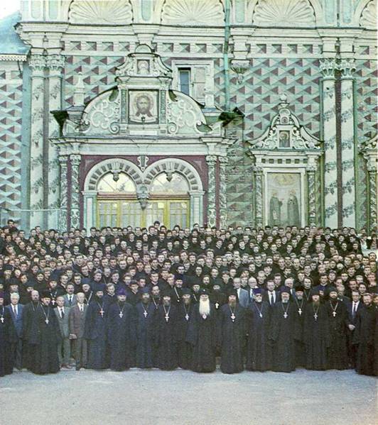 1 сентября 1985 года. Профессора, преподаватели и учащиеся Московских Духовных школ